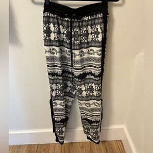 Bebe Black and White Patterned Side Slit Joggers